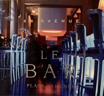 25 avenue. Le bar Plaza Athenee Paris CD