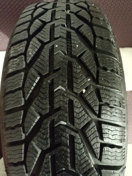 "Sprzedam opone Kormoran Snow 205/55 r16. 