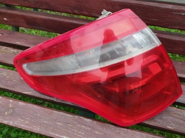 Citroën C4 Picasso lampa tylna lewa