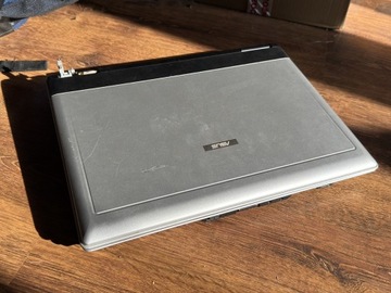 Laptop do starych gier ASUS Z53S