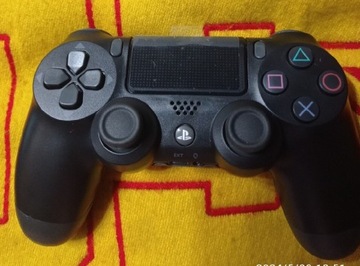 PAD PS4 SONY DUALSHOCK 4   WYPRZEDAŻ 