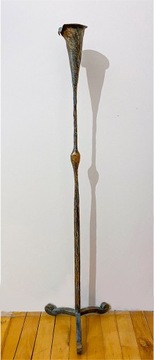 Świecznik kuty metalowy - większy (81,5 cm)