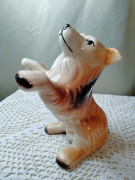 Ceramiczna stara figurka psa