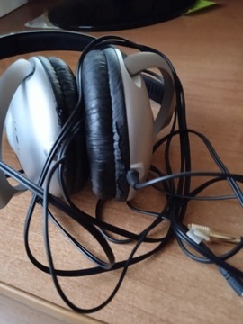 Koss UR18- słuchawki stereofoniczne, przewodowe