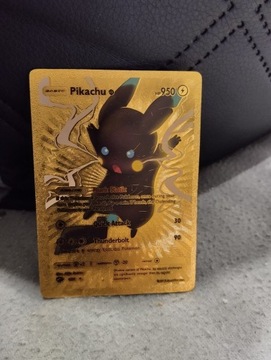 Złota karta Pokemon Pikachu