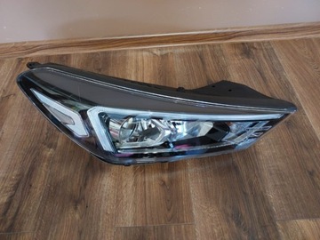 Lampa prawa prz. Hyundai Tucson Europa 