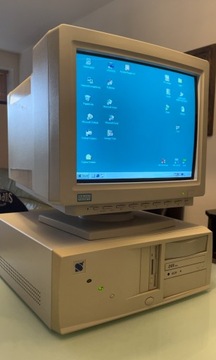 Retro komputer Pentium 233MMX z monitorem 17 cali