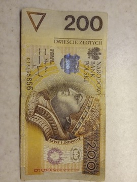 Banknot 200zł seria DI rok 1994,z rosnącą ccionką