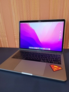 MacBook Pro 2017 13.3″ 256gb - stan bardzo dobry+
