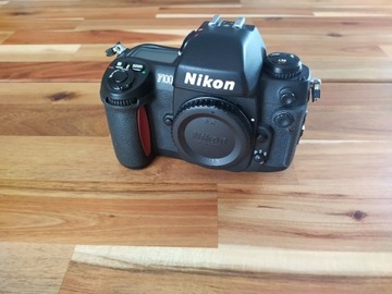 Aparat lustrzanka Nikon F100 body