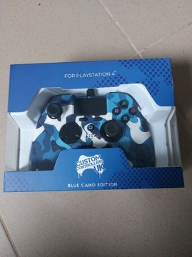 Pad przewodowy do PS4 (BLUE CAMO EDITION)