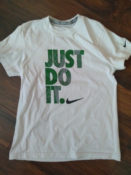 T shirt Nike r. Do 140