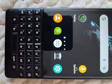 BlackBerry Keyone 2 100-6. Car wśród smartphonów. 