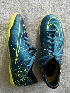 Buty sportowe do piłki nożnej halowe halówki Nike Mercurial 35,5 35 36