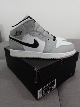 Air Jordan 1 Mid Light Smoke Grey GS