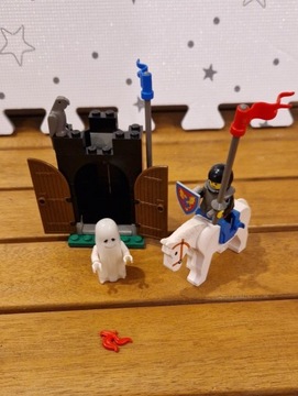 LEGO 6034 Black Monarch's ghost 