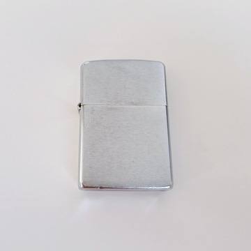 Zapalniczka Zippo Brushed Chrome z 1990 roku