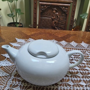 biały dzbanek do herbaty 1,2l porcelana Karolina
