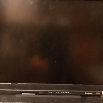 Laptop Lenovo ThinkPad T61p uszkodzony bez dysku