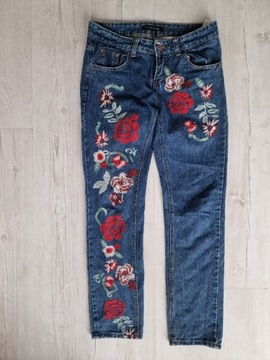 P Spodnie jeansy granatowe z haftem kwiaty M 38