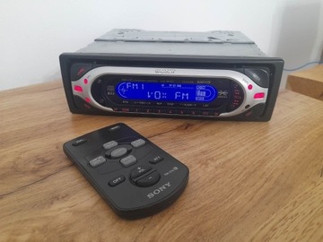 Radio SONY CDX-MP40 MP3 X-PLOD + PILOT !!