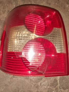 Lampa lewa tylnia vw passat b5 uszkodzona