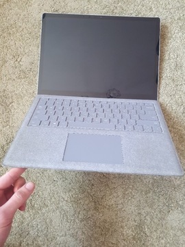 Laptop metalowy Microsoft Surface 1769