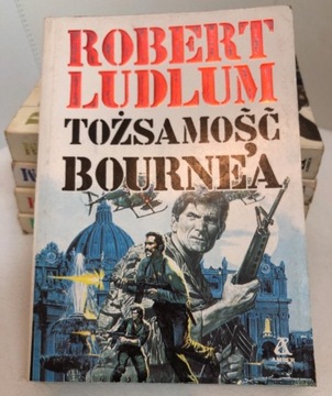 Robert Ludlum -Tożsamość Bourne'a / Amber 1990