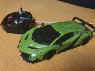 Samochód Lamborghini sterowany pilotem skala 1:26