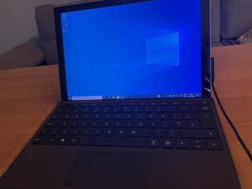 Surface Pro 4 tablet