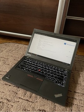 Laptop Lenovo Thnikpad x240 i5 4GB 256GB