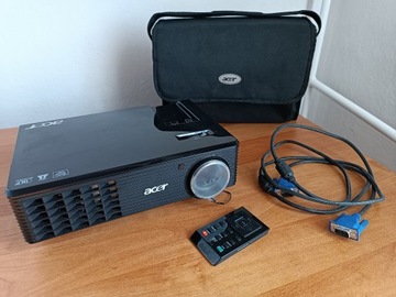 Rzutnik multimedialny DLP projector ACER X1261