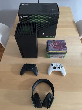 Xbox series X 1tb zestaw z 2 padami,8 gier,headset