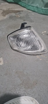 Lampa kierunkowskazu Migacz przedni  Mazda