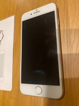 iPhone 8 biały sprawny, ekran cały, bateria 75%