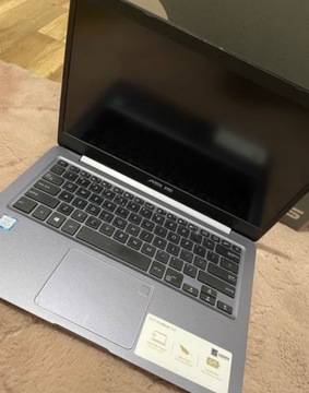 Laptop Asus VivoBook S14 100% sprawny, 3 letni