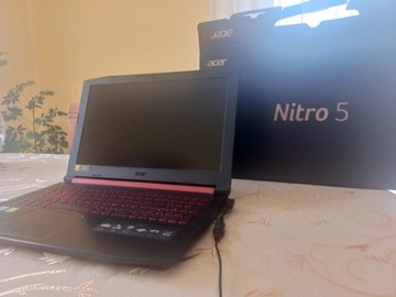 Acer Nitro 5 12GB RAM MX150 Intel i5-8 1TB 15,6'