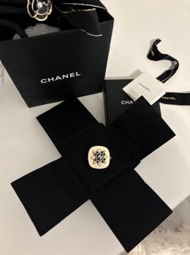 Broszka Chanel nowa kolekcja 