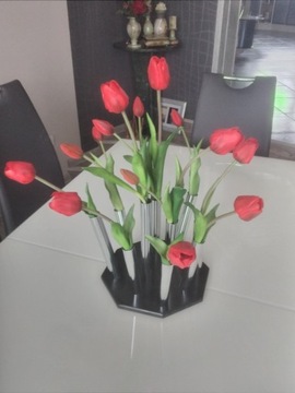 Nowoczesny wazon na kwiaty, nowoczesne wnętrza.