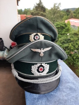Niemiecka czapka oficerska wehrmachtu 2 sztuki