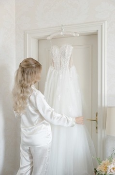 Przepiękna suknia ślubna 