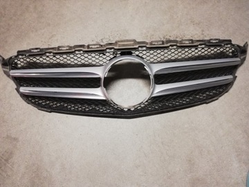 Grill, atrapa - Mercedes C W205, stan BDB 