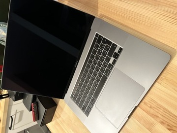 MacBook Pro 16” 2019 - zadbany