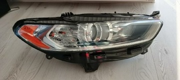 Lampa prawa Ford Fusion 