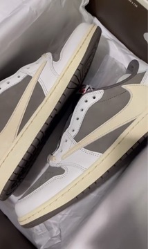 Travis Scott Jordan 1 white brown barb