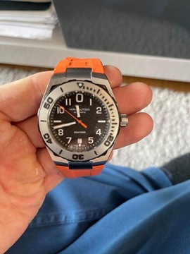 Zegarek Hamilton Khaki Navy Sub Orange