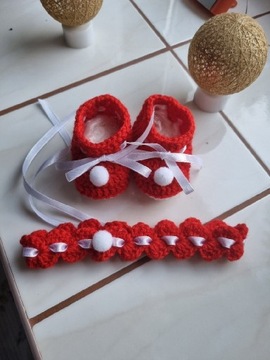 Buciki niechodki handmade na szydełku