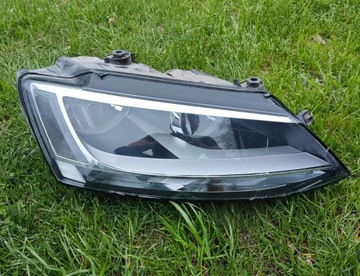 Lampa prawy przód VW Jetta VI 5c Europa demontaż 