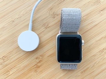 Apple Watch Series 1 - Złoty 38mm 