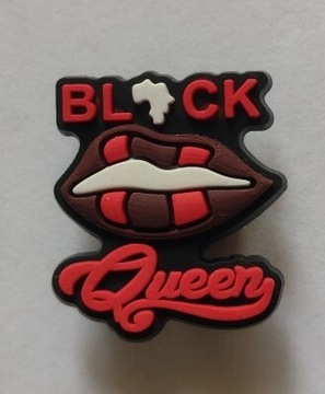 Pin przypinka do butów crocs crocsów Black queen